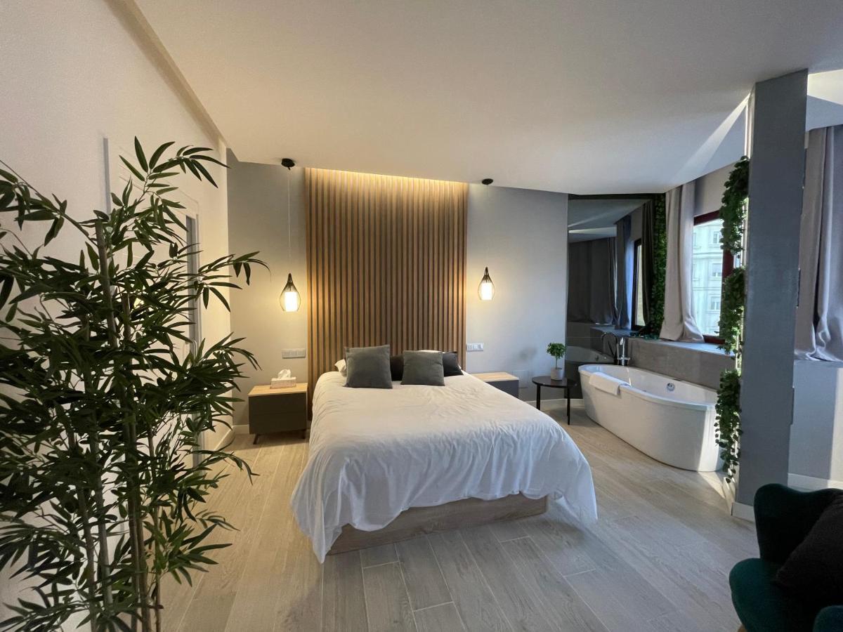 Miluisuites Loft And Spa Catedral. Santander Eksteriør billede